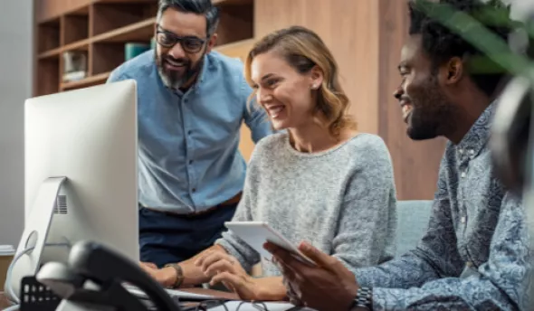 https://www.eurecia.com/sites/default/files/styles/header/public/thumbnails/image/digitalisation-gestion-rh.png