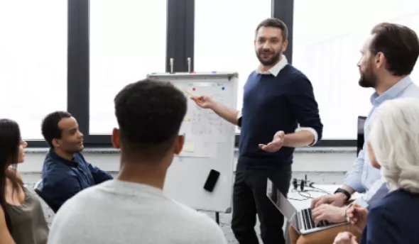 https://www.eurecia.com/sites/default/files/styles/header/public/thumbnails/image/media_tutoiement.png