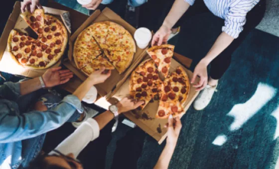 https://www.eurecia.com/sites/default/files/styles/header/public/thumbnails/image/visuel-article-pizza-reunions.png