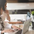 Rh et DRH entrain de travailler sur la veille juridique RH