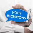Rédaction d'un message de recrutement percutant sur ordinateur