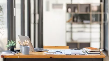 Bureau d'un collaborateur absent